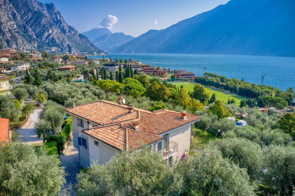 Hotel Silvana Garnì - 2 star accommodation in Limone sul Garda, Lake Garda, Italy