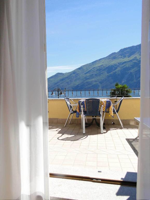 Hotel Sole - Limone - 3 star accommodation in Limone sul Garda, Lake Garda, Italy