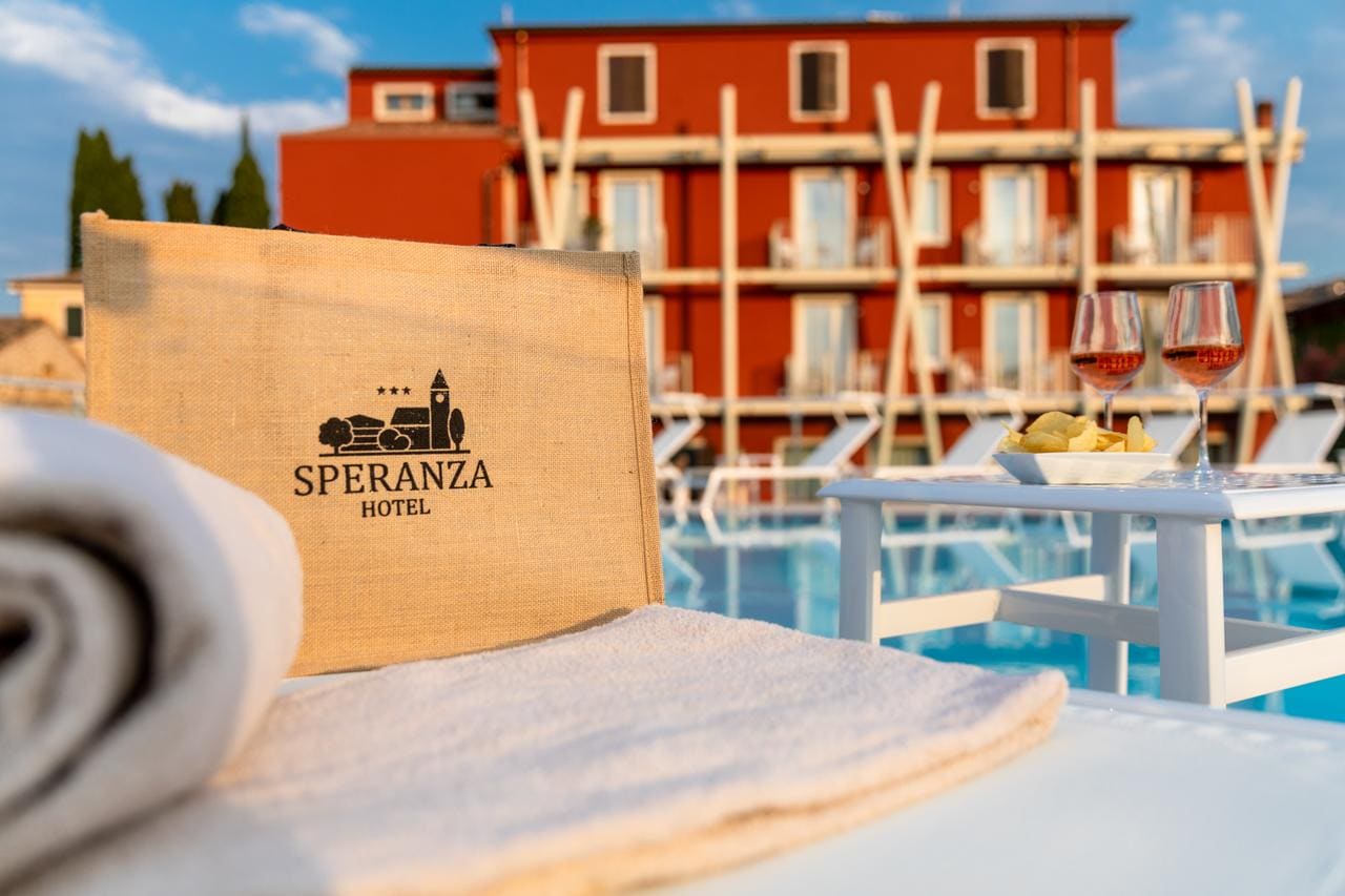 Hotel Speranza - 3 star hotel in Bardolino, Lake Garda, Italy