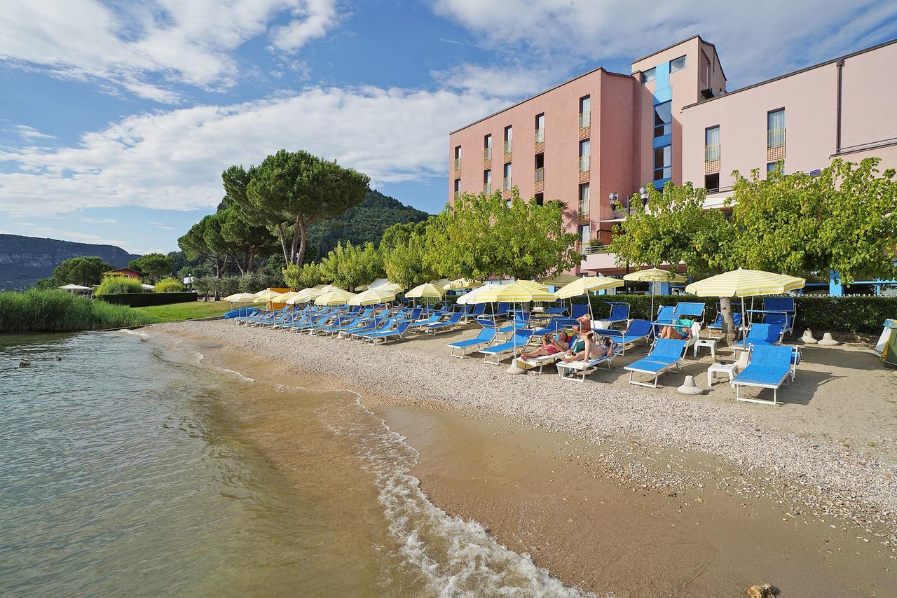 Hotel Sportsman - 4 star hotel in Bardolino, Lake Garda, Italy