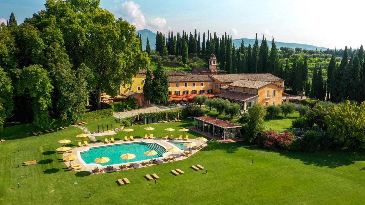 Hotel Villa Cordevigo - 5 star hotel in Cavaion Veronese, Lake Garda, Italy