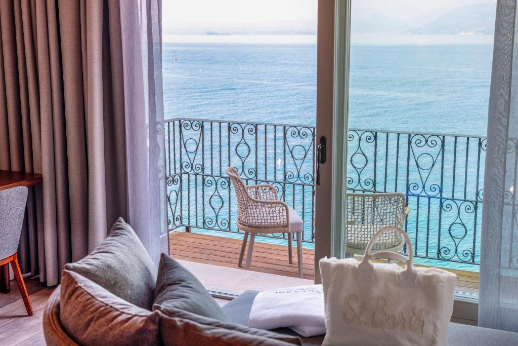 Hotel Villa Leopardi 4S - Adults only - 4 star accommodation in Torri del Benaco, Lake Garda, Italy