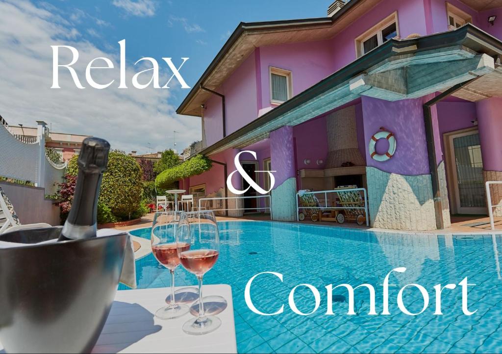HOTEL Villa Lilla - 3 star accommodation in Desenzano del Garda, Lake Garda, Italy