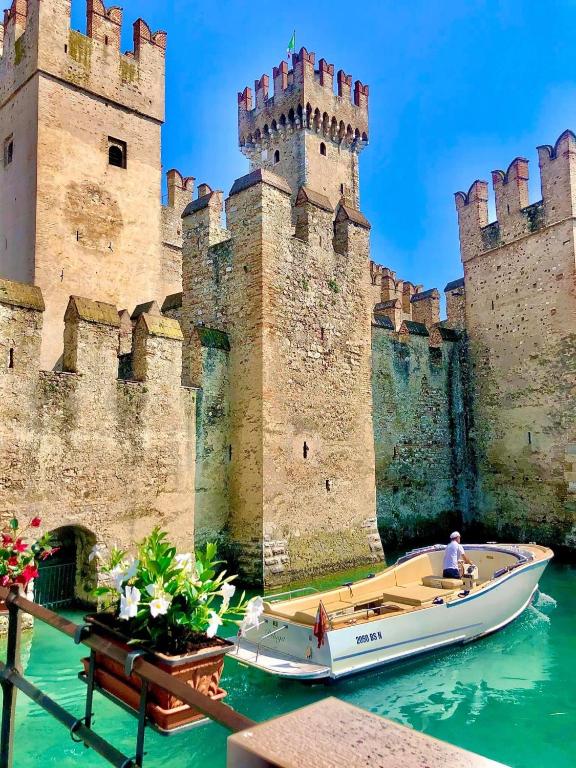 Hotel Villa Rosa - 3 star accommodation in Sirmione, Lake Garda, Italy