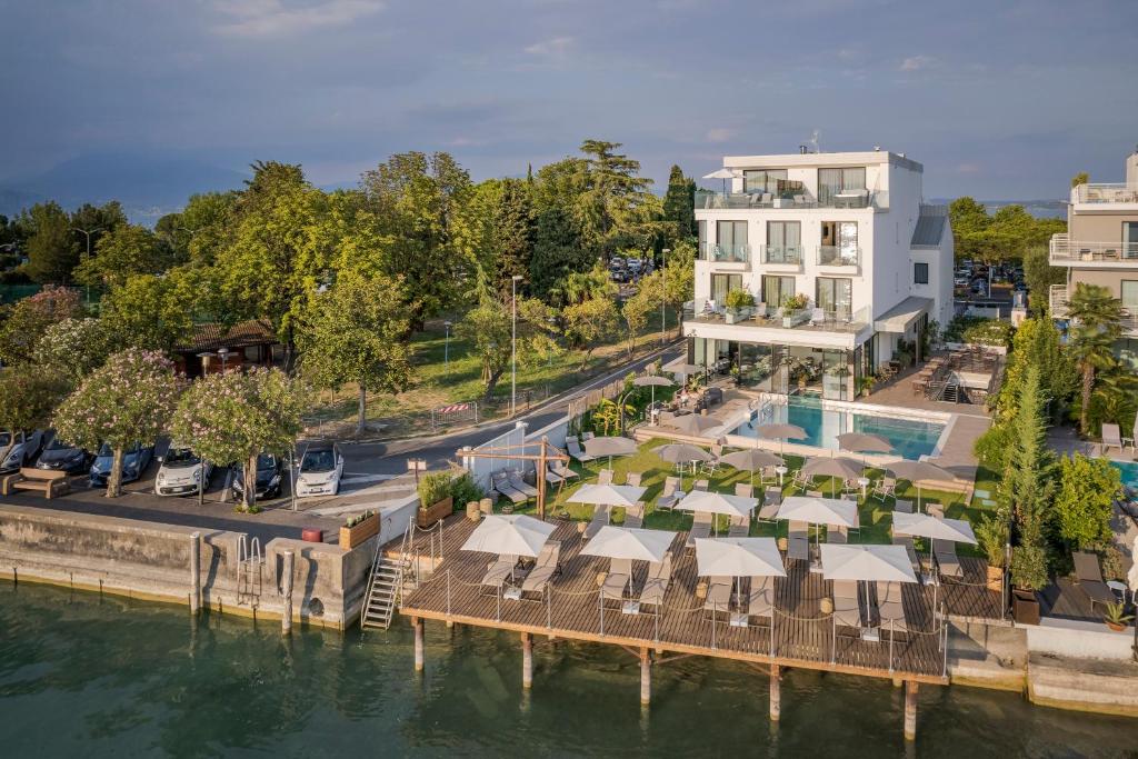 Hotel Vinci - 4 star accommodation in Sirmione, Lake Garda, Italy