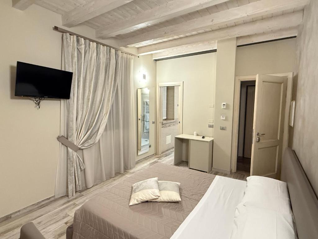Hotel La Valle - 2 star hotels in Volta Mantovana, Lake Garda, Italy