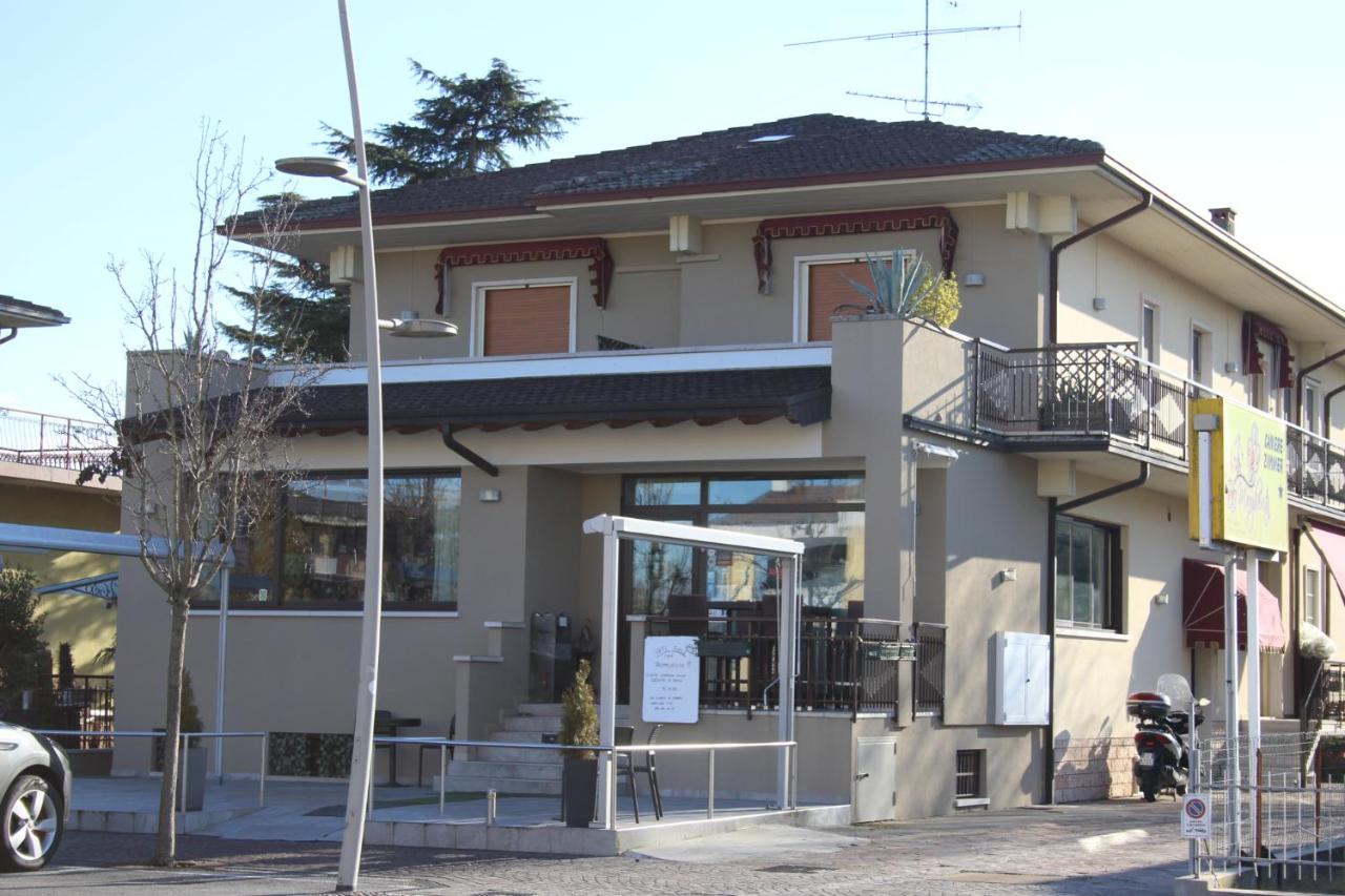Hotel Margherita Meublè - 1 star hotels in Sirmione, Lake Garda, Italy