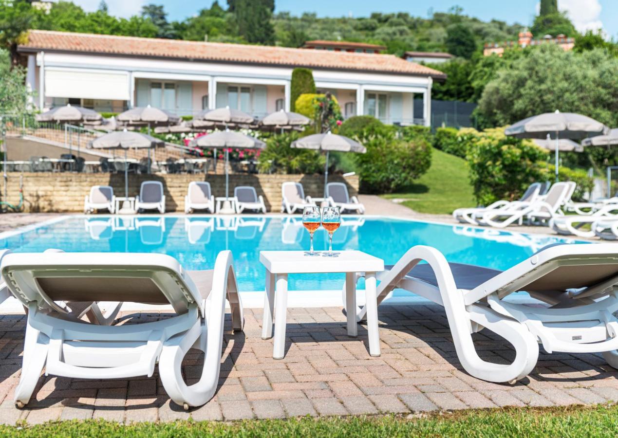 Hotel Mary Rose - 2 star hotels in Lazise, Lake Garda, Italy