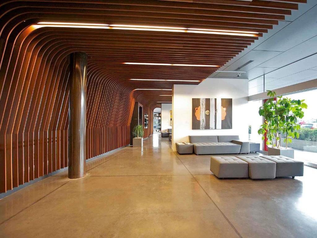 Mercure Nerocubo Rovereto - 4 star accommodation in Rovereto, Lake Garda, Italy