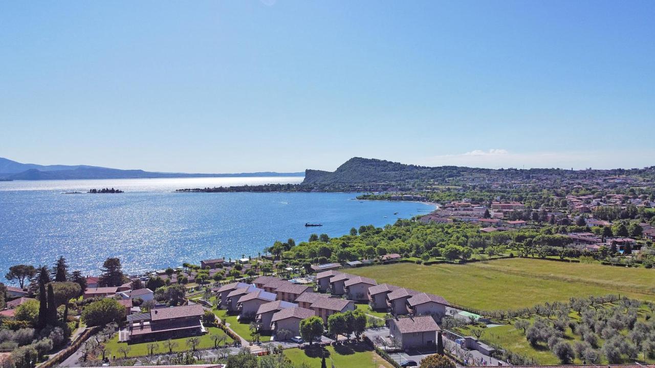 Onda Blu Resort - 4 star holiday apartments in Manerba del Garda, Lake Garda, Italy