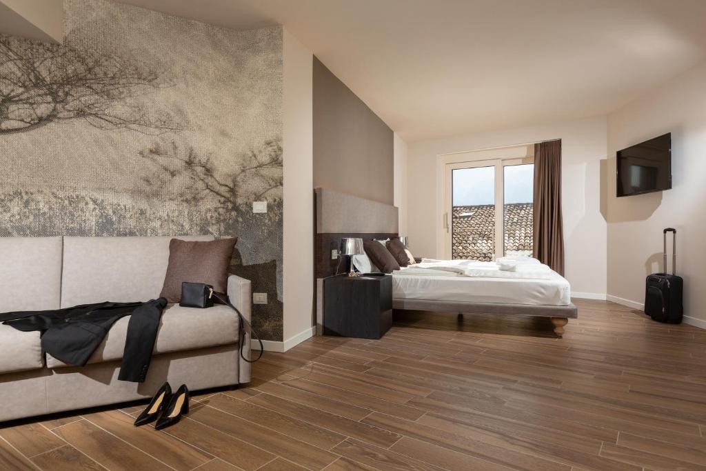 Pace 1954 Hotel - 3 star accommodation in Arco, Lake Garda, Italy