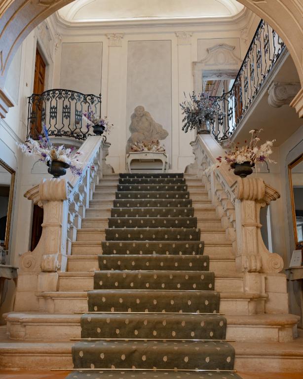 Palazzo Novello - 4 star accommodation in Montichiari, Lake Garda, Italy