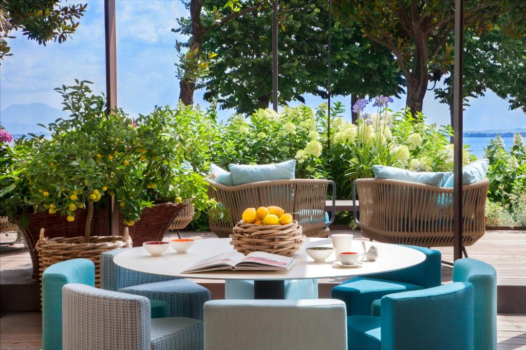 Park Hotel - 4 star hotel in Desenzano del Garda, Lake Garda, Italy