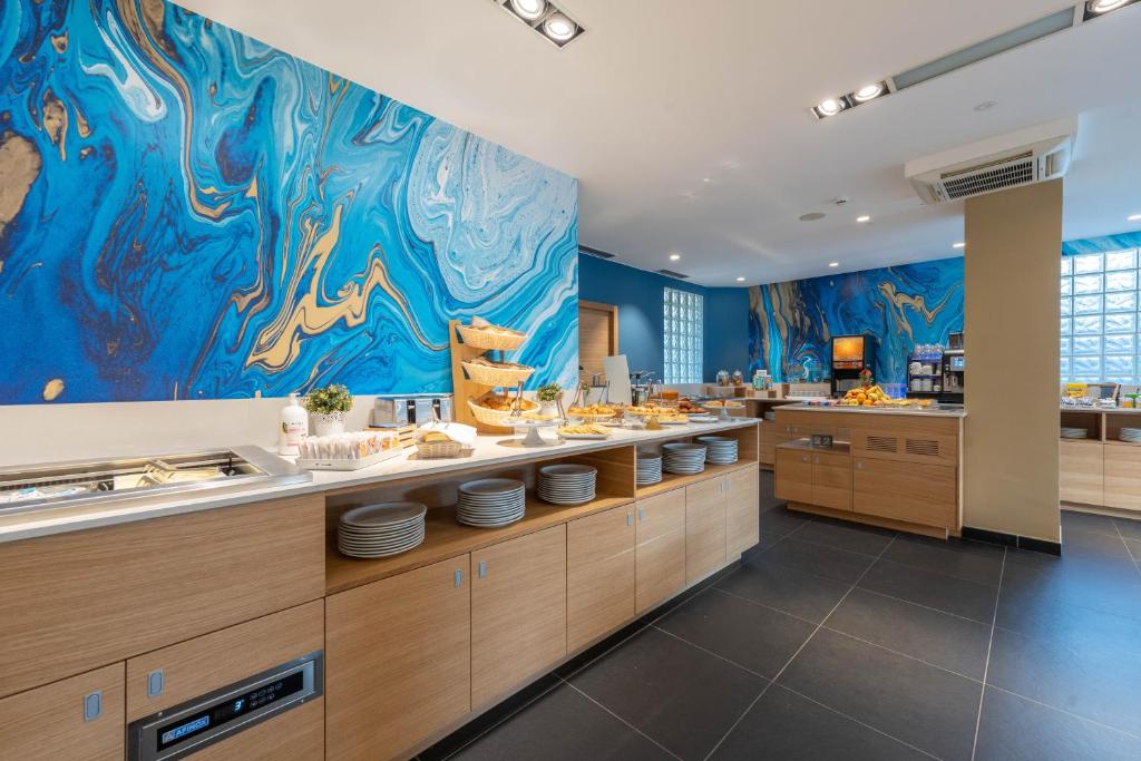 Hotel Rudy - 3 star hotels in Riva del Garda, Lake Garda, Italy