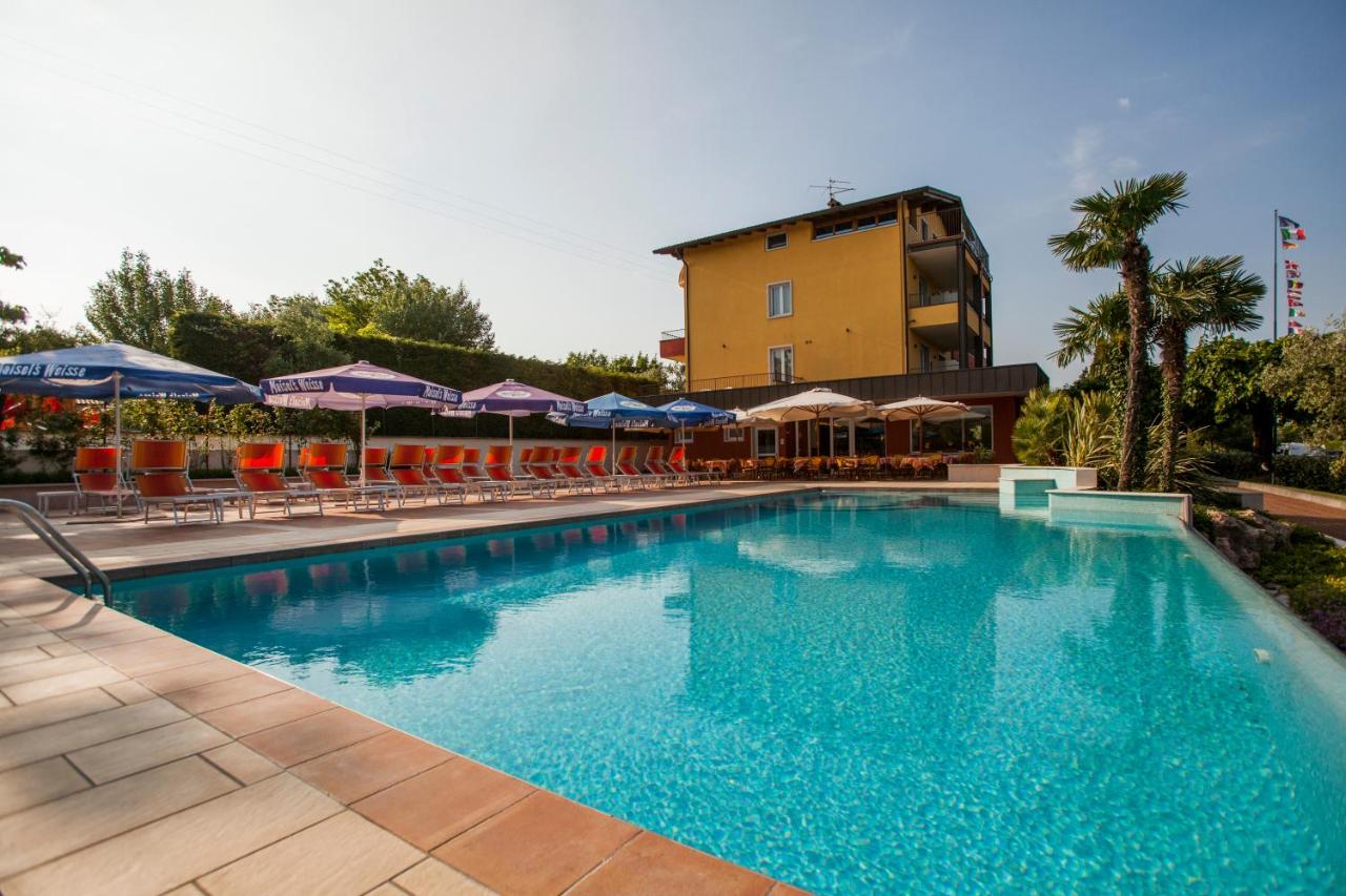 Hotel San Vito - 3 star hotels in Bardolino, Lake Garda, Italy