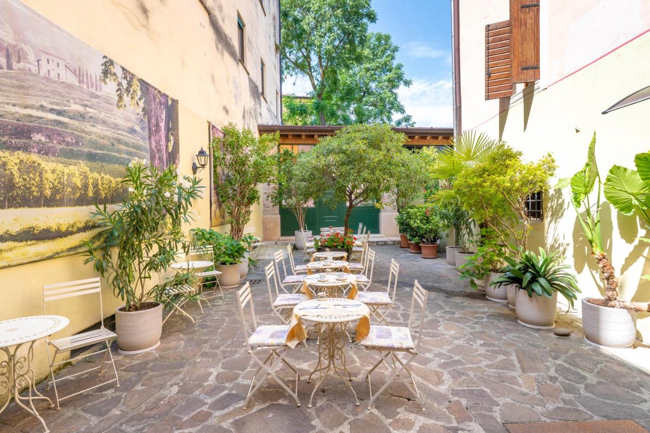 Boutique Hotel Scalzi - Adults Only - 2 star hotels in Verona, Lake Garda, Italy
