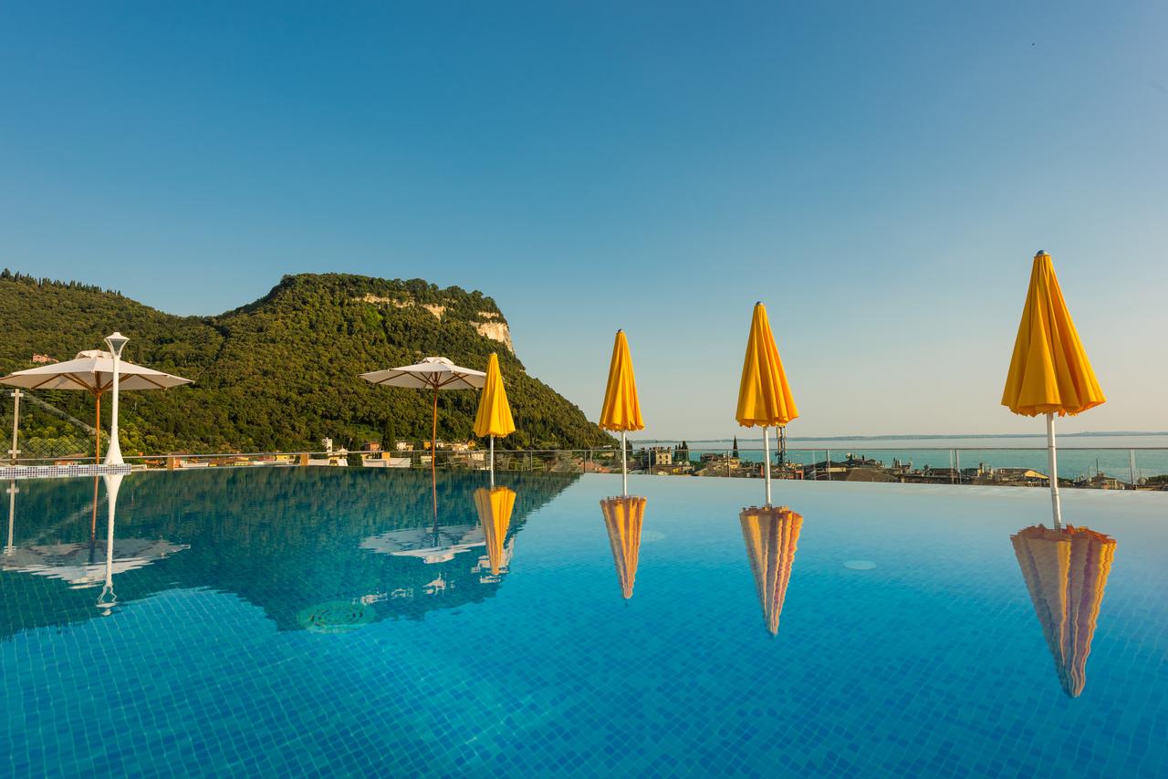 Sky Pool Hotel Sole - 4 star hotel in Garda, Lake Garda, Italy