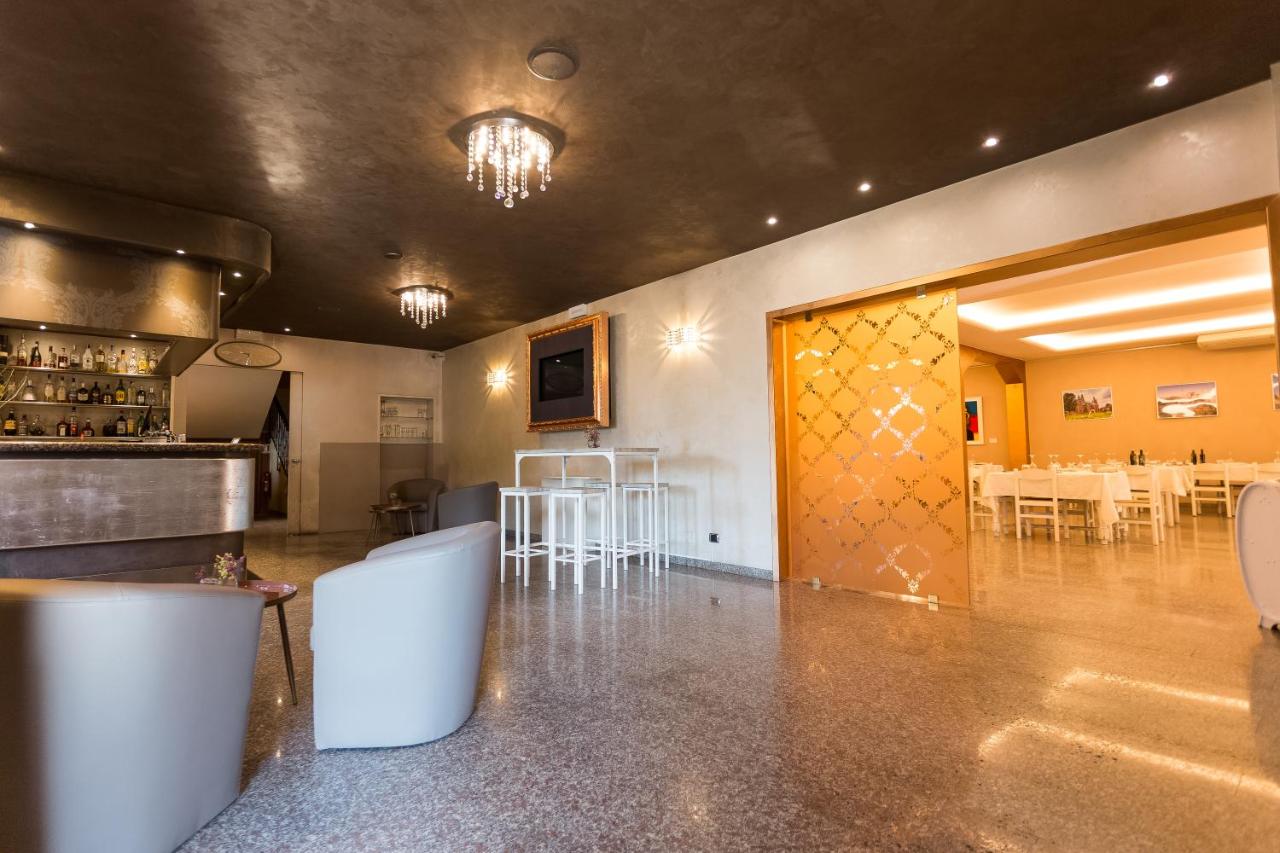 Sullivan Ristorante Hotel - 3 star hotels in Calvagese della Riviera, Lake Garda, Italy