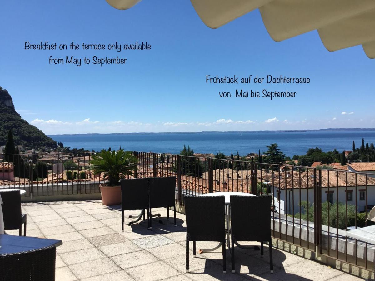 Hotel Villa Ca' Nova - 3 star hotels in Garda, Lake Garda, Italy