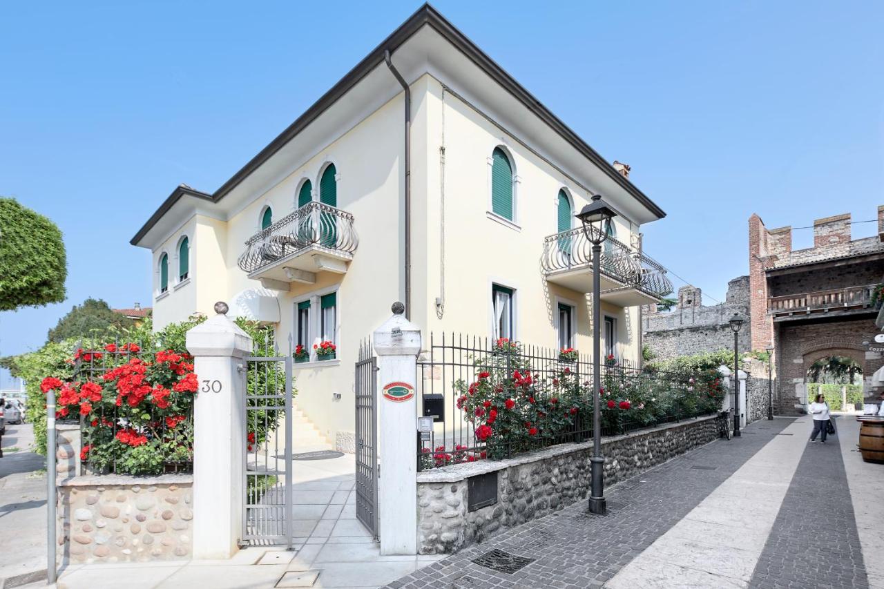 Hotel Villa Cansignorio - 3 star hotels in Lazise, Lake Garda, Italy