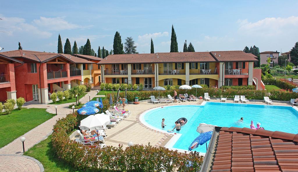 Villaggio Turistico Lugana Marina - 3 star holiday apartments in Sirmione, Lake Garda, Italy
