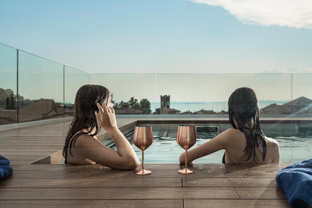 WANDERLUST HOTEL - SUITE & SPA - APARTMENTS & VILLAS - Bardolino, Lago di Garda - Verona - 4 star accommodation in Bardolino, Lake Garda, Italy
